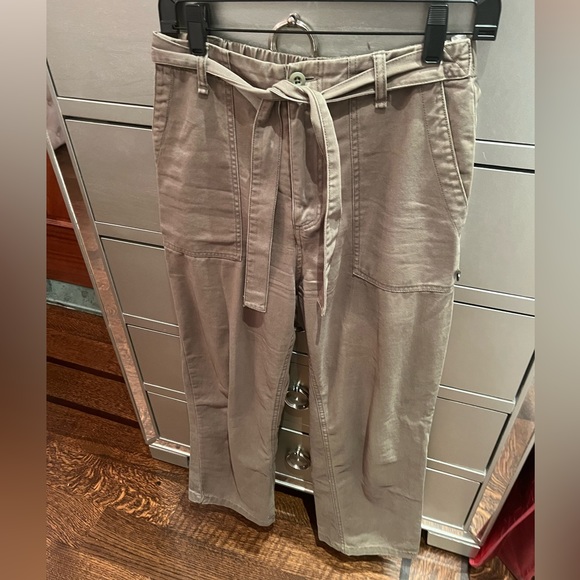 Pull&Bear tie waist pants in khaki - Picture 7 of 11